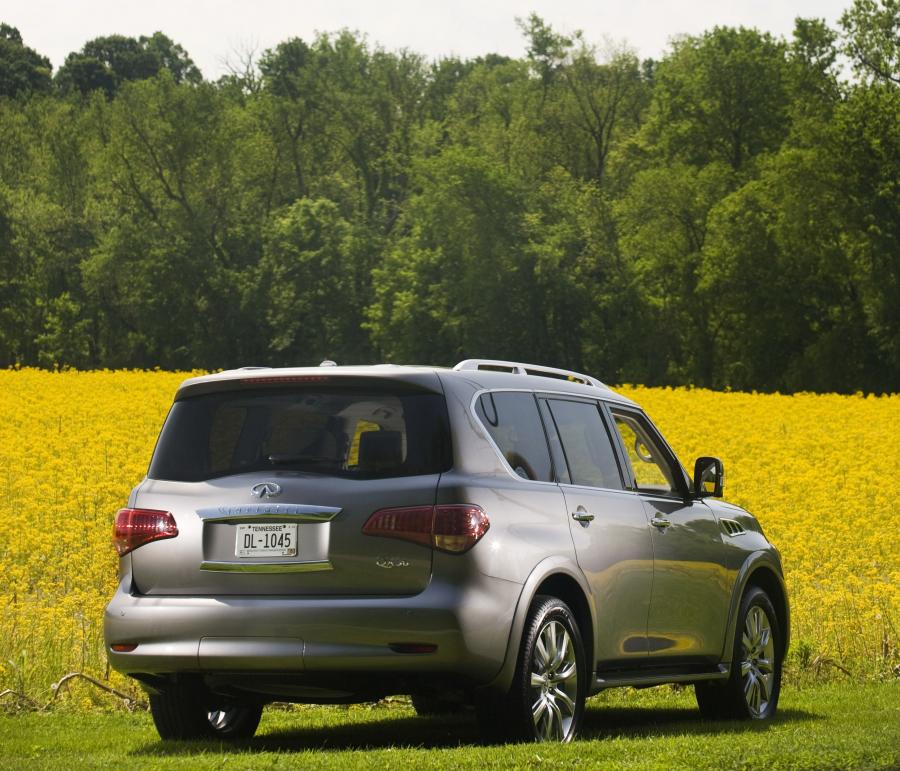  Infiniti QX56 2011 года  (фото 59 из 74)